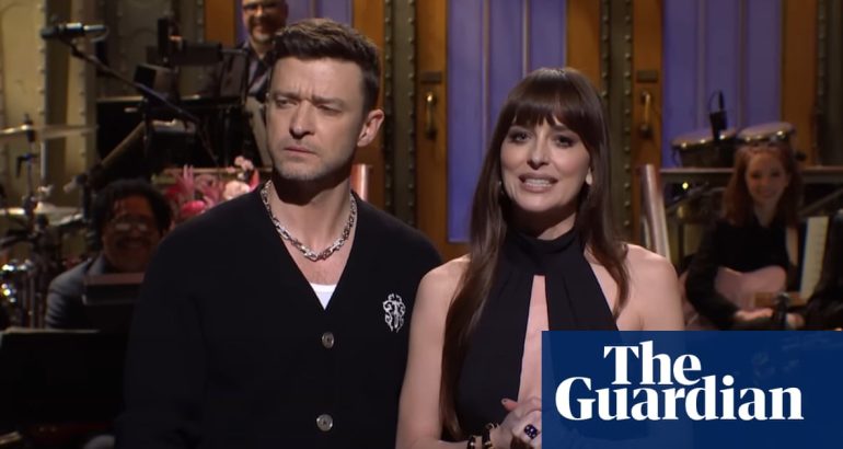 saturday-night-live:-justin-timberlake-steals-ho-hum-episode-from-dakota-johnson-–-the-guardian