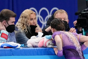 Figure skater Valieva disqualified in Olympic doping case. Russians set to lose team gold to US – ABC News