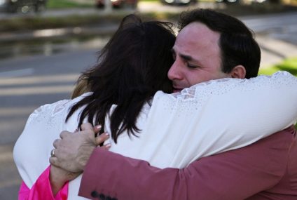 Off-duty officers kill female shooter at Joel Osteen’s Lakewood Church in Houston; 2 victims injured – ABC News