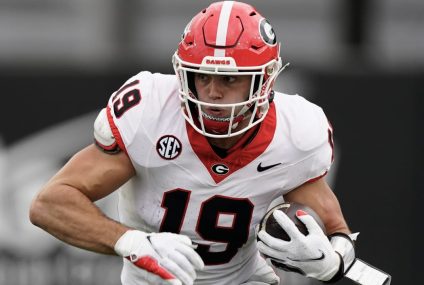 Dan Parr 2024 NFL mock draft 1.0: Three trades; Bengals land pass catcher for Joe Burrow – NFL.com