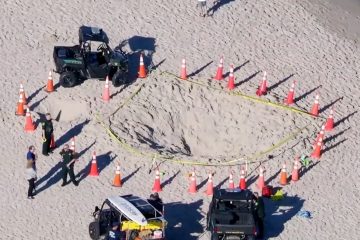 Girl dies after getting buried in sand at Florida beach – ABC News