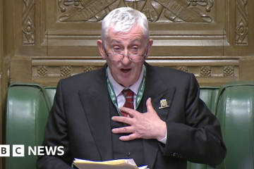Gaza ceasefire vote: Commons debate descends into chaos – BBC.com