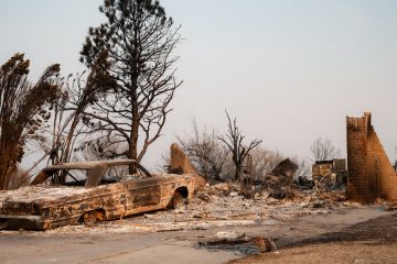 Texas Wildfires: Firefighters Rush to Control Blaze Ahead of Warm Weather – The New York Times