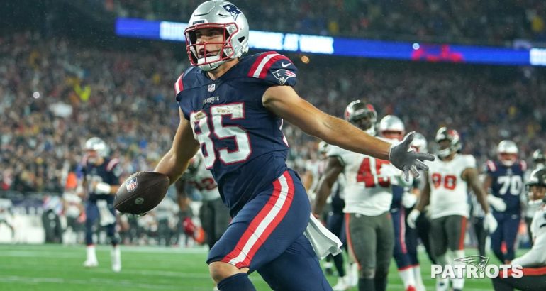 report:-patriots-re-sign-standout-te-hunter-henry-–-patriots.com