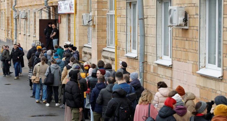 russia-sees-polling-station-protests-as-putin-set-to-extend-long-rule-–-cnn