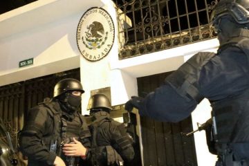 ‘Outrage against international law’: Mexico breaks diplomatic ties with Ecuador over embassy raid – CNN