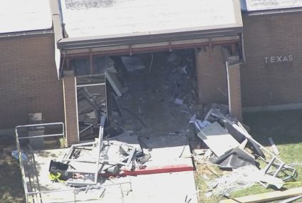 1 dead, 13 injured after man intentionally crashes stolen semi-truck into Texas DPS office: Officials – ABC News