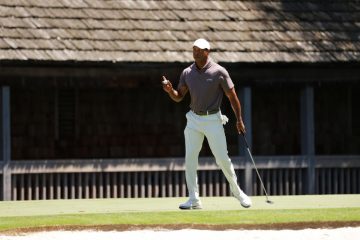 2024 Masters second round live updates: Tiger Woods makes record 24th straight cut, Bryson DeChambeau holds lead – Yahoo s