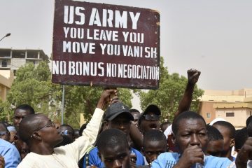 Hundreds protest in Niger demanding departure of US troops – Al Jazeera English