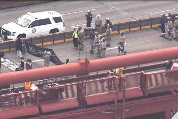 Gaza protest shuts down Golden Gate Bridge for hours, causing gridlock on both sides of span – CBS San Francisco