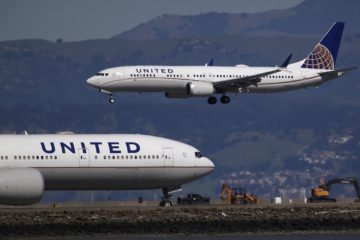 United Airlines slashes 2024 aircraft delivery plan as Boeing crisis leads to delays – CNBC