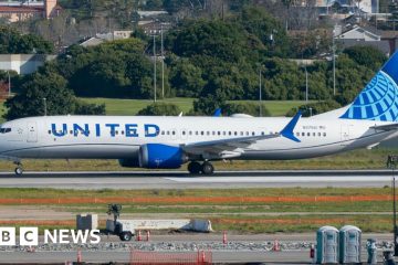 United Airlines says Boeing Alaska blowout cost it $200m – BBC.com
