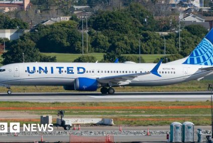 United Airlines says Boeing Alaska blowout cost it $200m – BBC.com