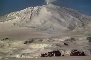 An active volcano in Antarctica is spewing $6000 in gold dust every day – Fox Weather