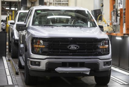 Ford tops Q1 earnings expectations, sees full-year profit ‘tracking to high-end’ of guidance – Yahoo Finance