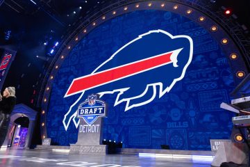 NFL Draft 2024 Day 2 live updates: Second and third round picks, trades, grades and news from Detroit – Yahoo s