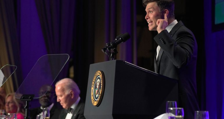 colin-jost-falls-flat-at-white-house-correspondents-dinner-–-the-new-york-times