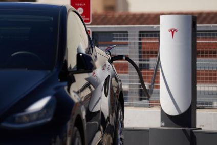 Tesla axes electric vehicle charging team – CNN