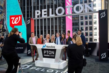 Peloton to lay off 400 employees as CEO Barry McCarthy departs – TechCrunch