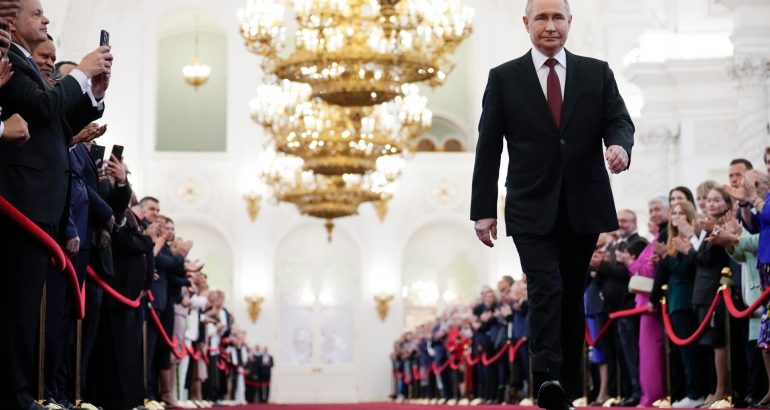 ‘together-we-will-win’:-putin-sworn-in-as-russia’s-president-–-al-jazeera-english