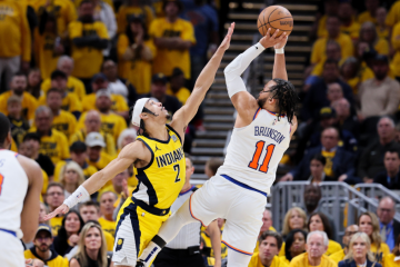 Knicks’ Jalen Brunson says hunting for a foul in closing seconds of Game 3 loss was a ‘terrible decision’ – CBS s
