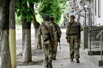 Russia has figured out how to mess up Ukraine’s Starlink internet: NYT – Business Insider