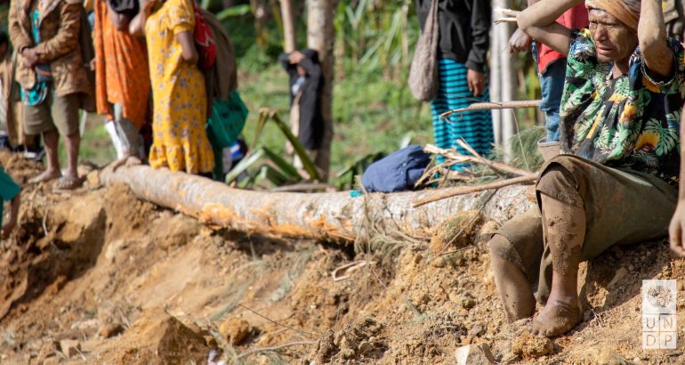 papua-new-guinea-orders-evacuations-after-landslide,-thousands-feared-buried-–-reuters