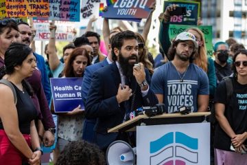 Judge Strikes Down Florida’s Ban on Transgender Care for Minors – The New York Times