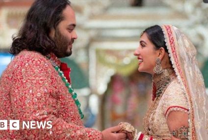 Ambani wedding: India tycoon’s son marries after months of festivities – BBC.com
